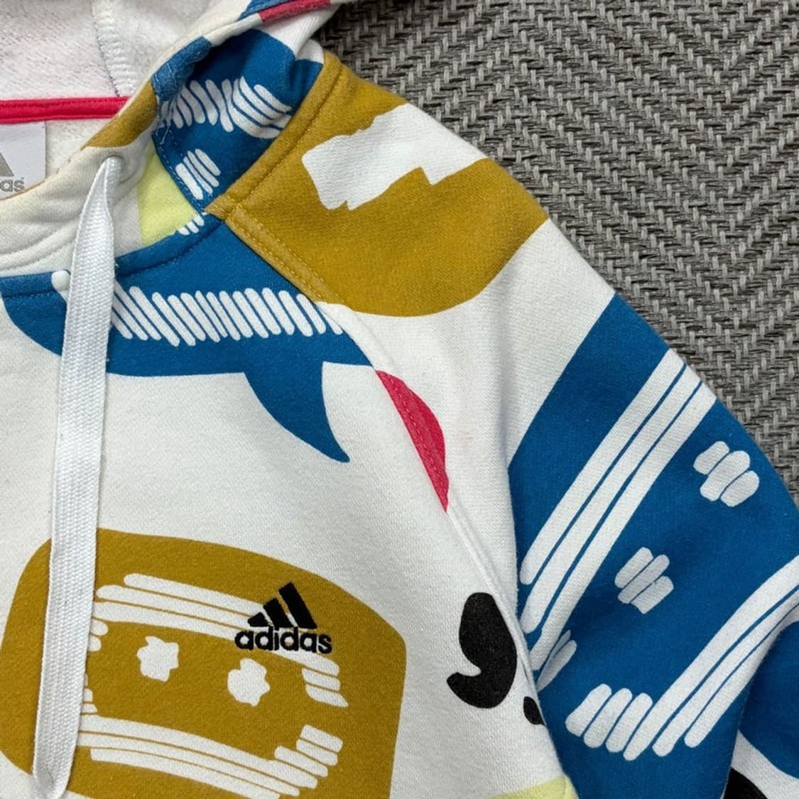 아디다스 그래픽패턴 후드티 v2324 상품이미지5