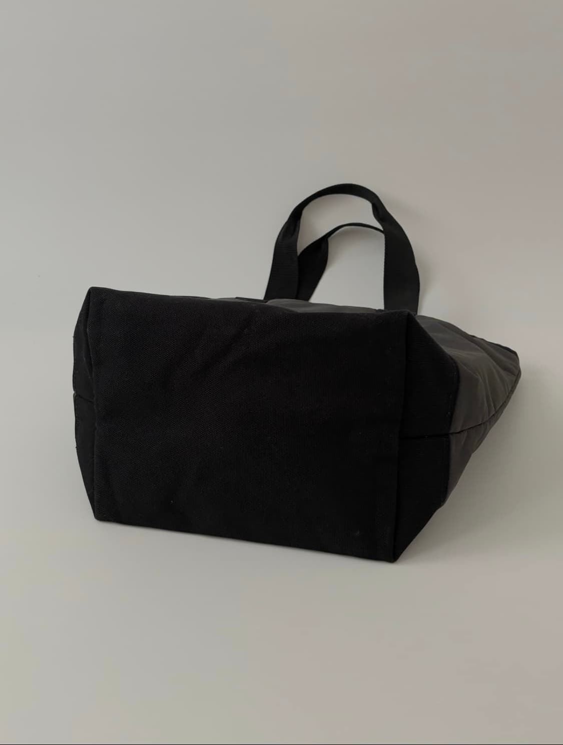 포터 x G1950 - nylon tote bag (chacole) 상품이미지7