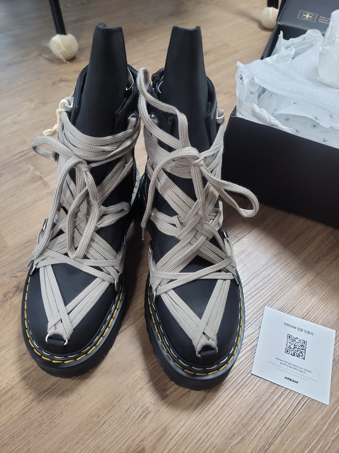 닥터마틴 × 릭오웬스 1460 상품이미지1