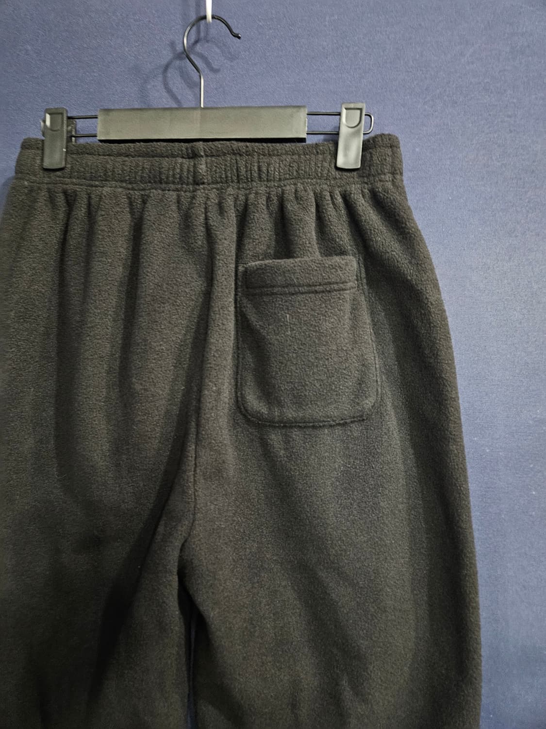 무신사 스탠다드 블랙 남성 허리 26~28 후리스 기모 밴드팬츠  상품이미지8