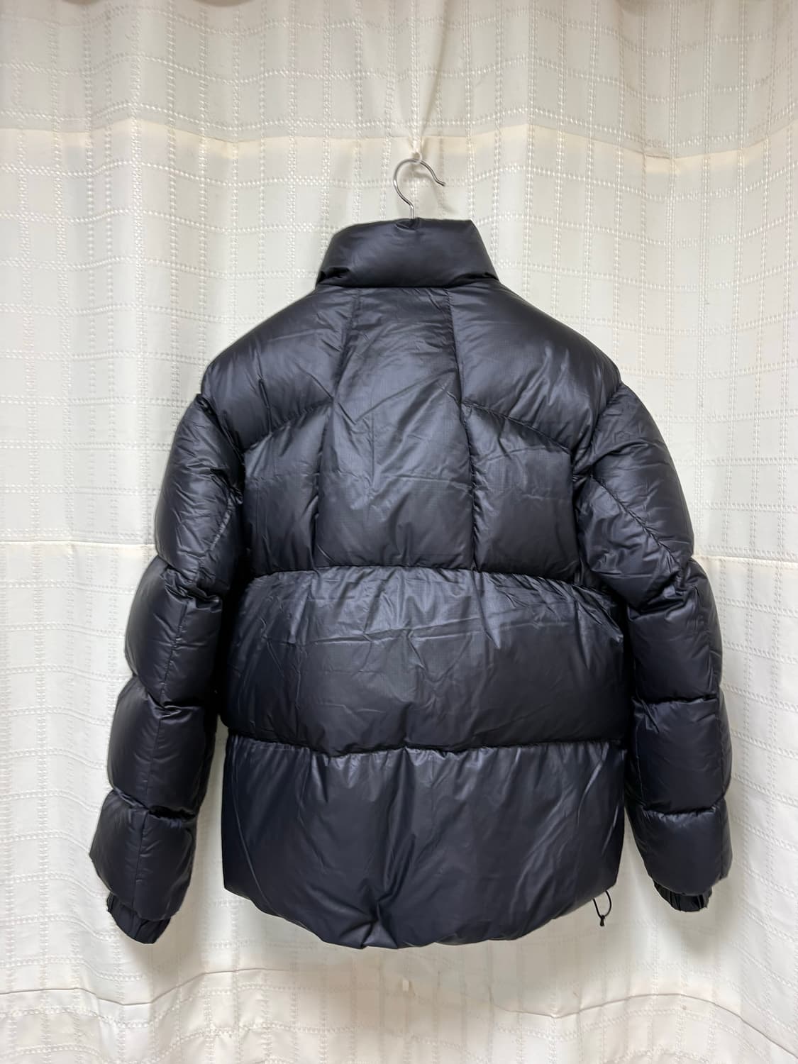 [2] 25FW 골드윈 x 뷰티앤유스 리버시블 다운 별주 상품이미지2