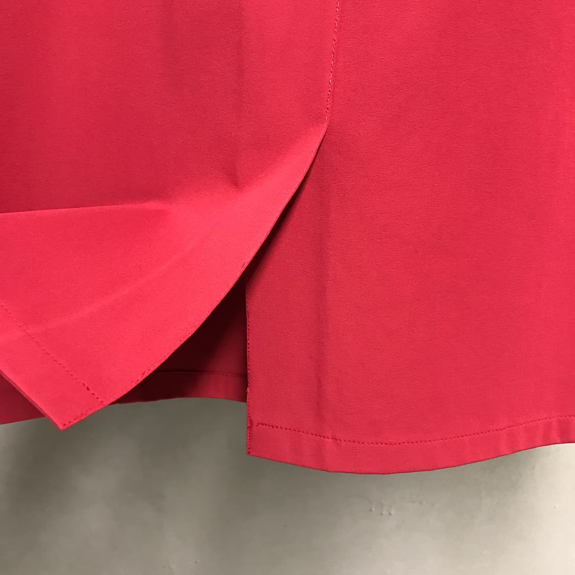 프라다 스포츠 레드 스커트 42(W) 상품이미지6