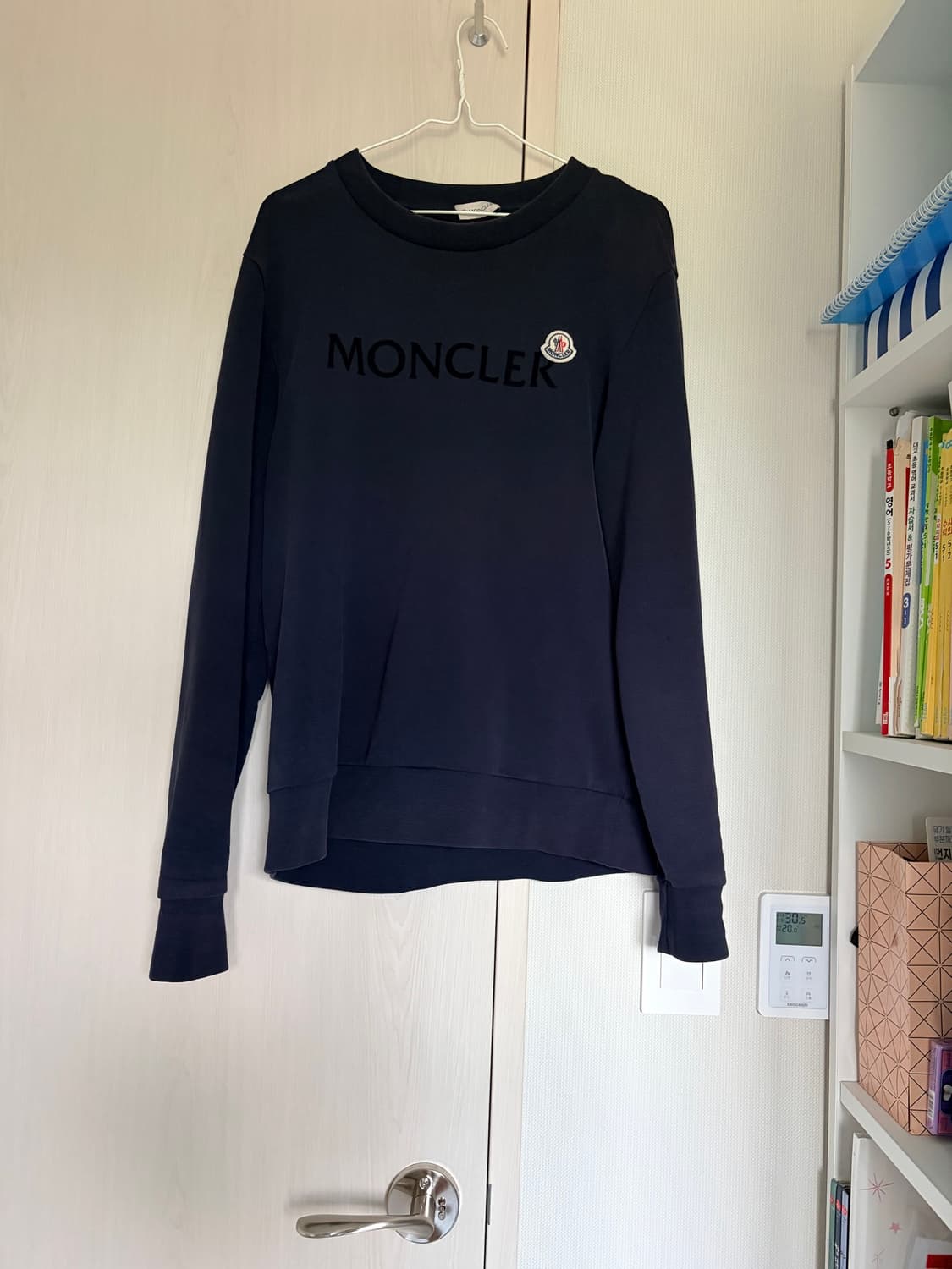 몽클레어 맨투맨 M 상품이미지1