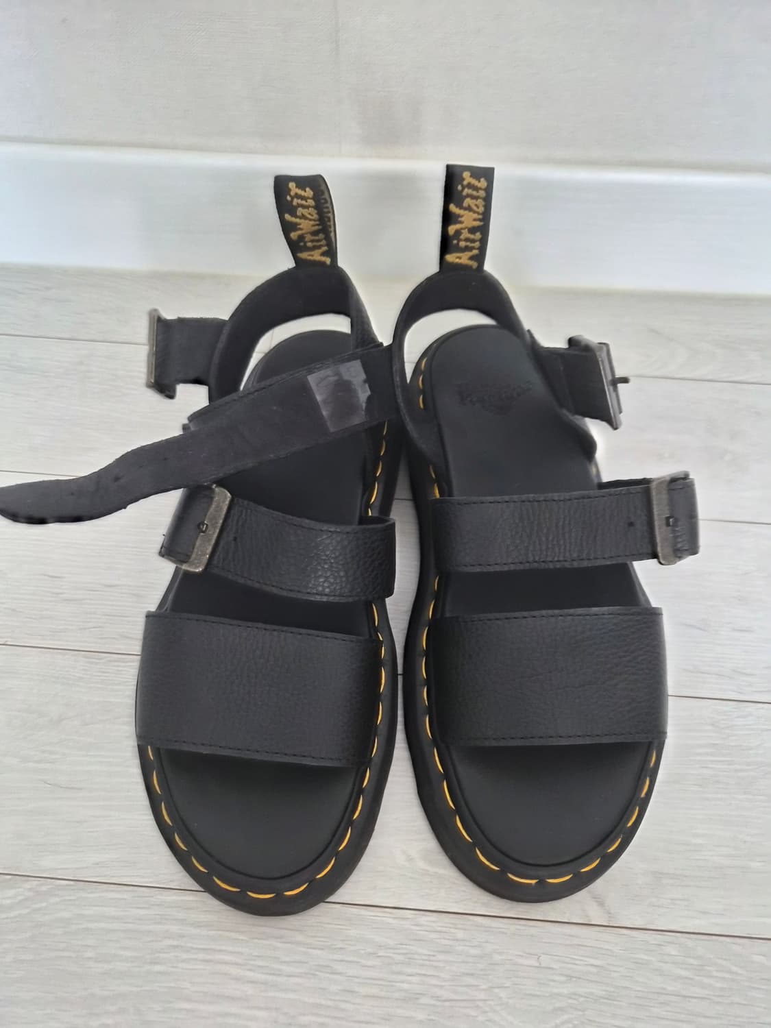 닥터마틴 샌들 팝니다(새제품) 상품이미지3