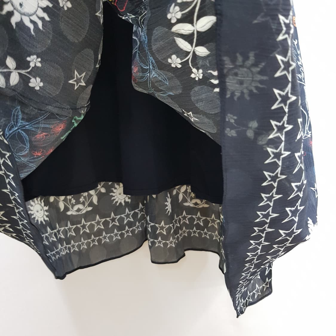 산드로 Sandro 멀티 그래픽 프린트 하이넥 롱 원피스 36사이즈 상품이미지5