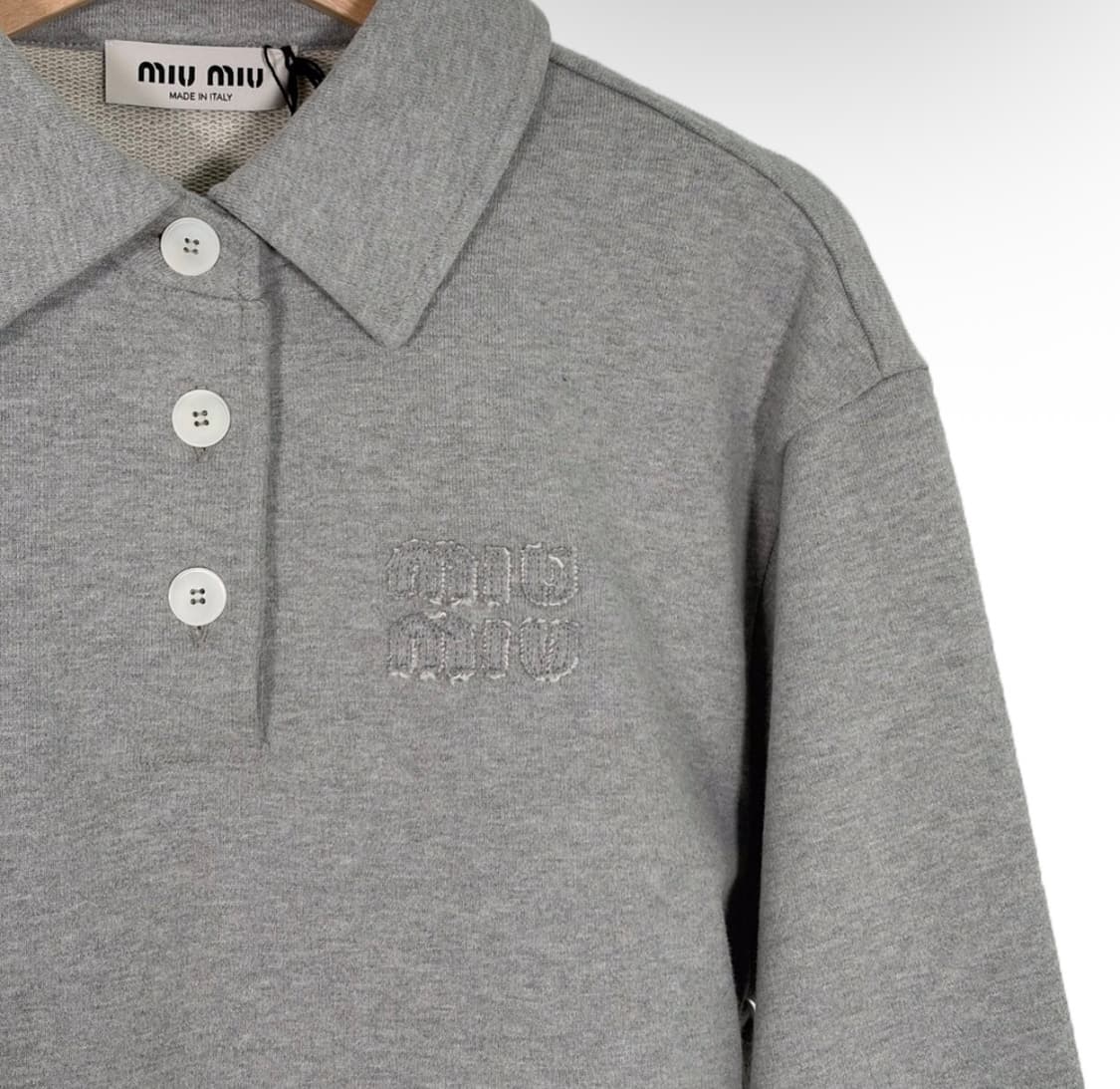 [S] 미우미우 포플린 셔츠 레이어드 카라 맨투맨 스웻 티셔츠 그레이 상품이미지5