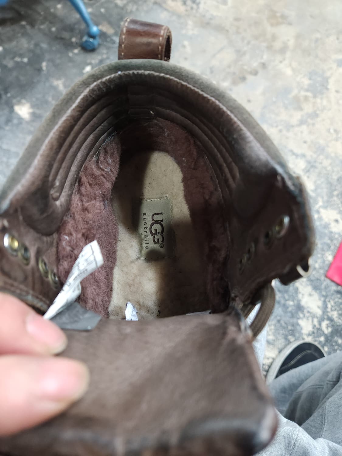 어그 ugg 카풀린 레더부츠 260mm

 상품이미지7