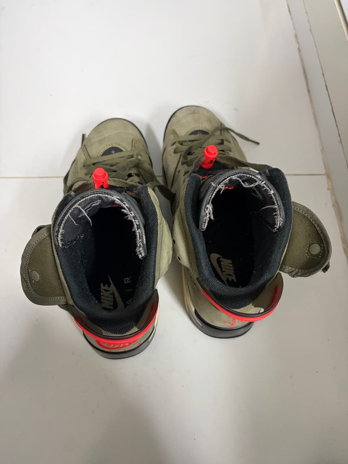 트래비스스캇 에어조던6 250사이즈 상품이미지2