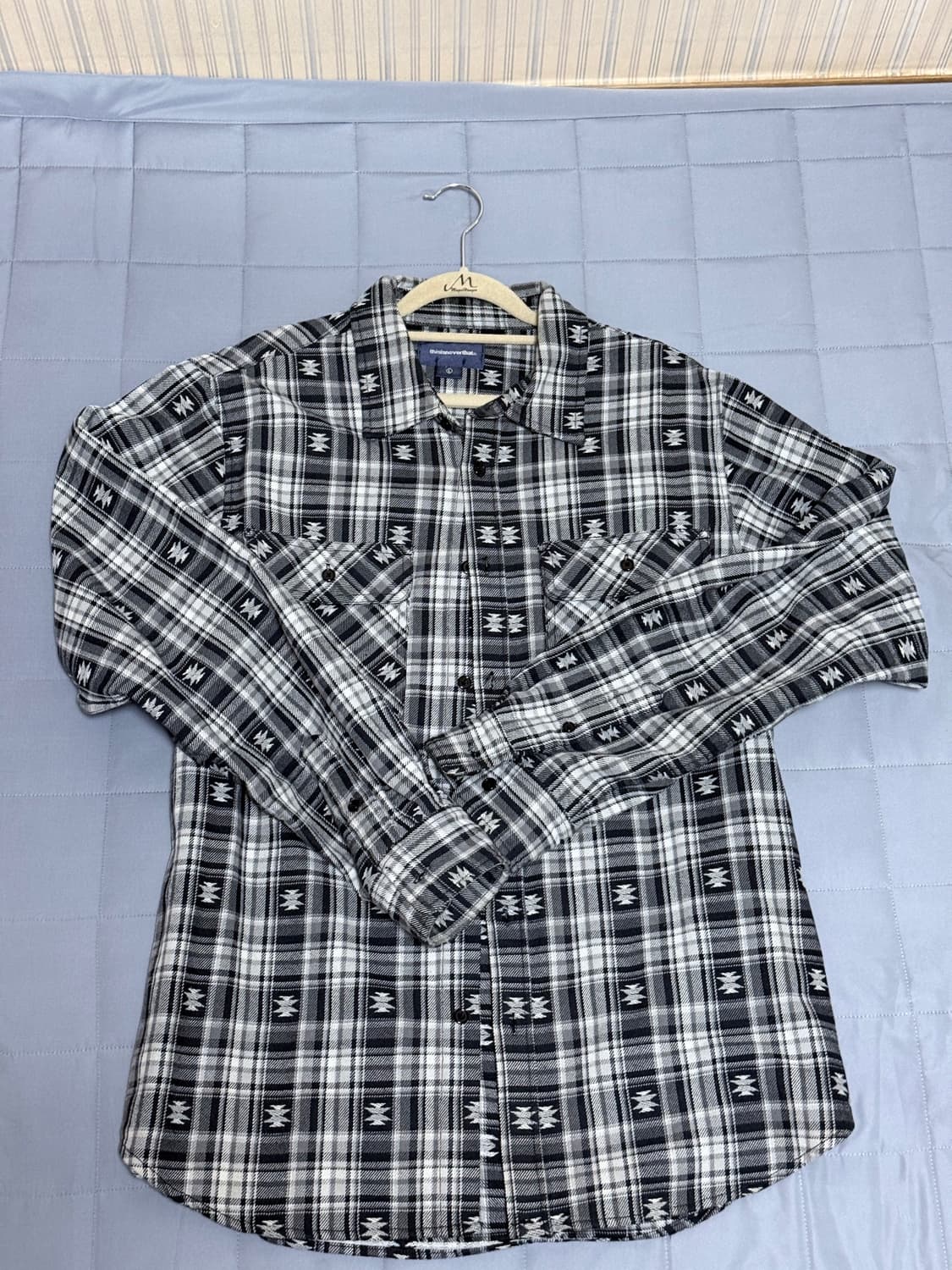 디스이즈네버댓 African Check Shirt Black 라지 사이즈 상품이미지1