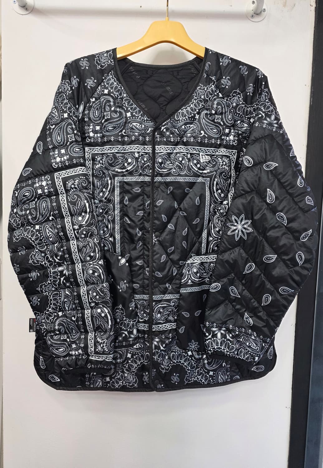 뉴에라 남여공용 퀼팅 자켓 상품이미지1