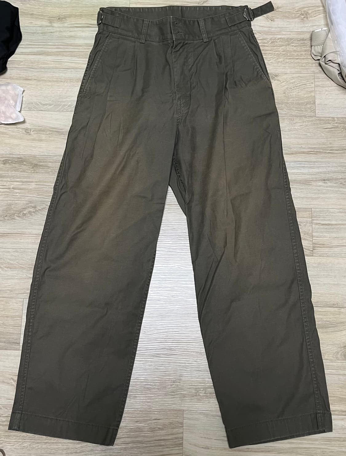 어나더오피스 산티아고 치노팬츠 1사이즈 올리브, 그래파이트 일괄판매 상품이미지1