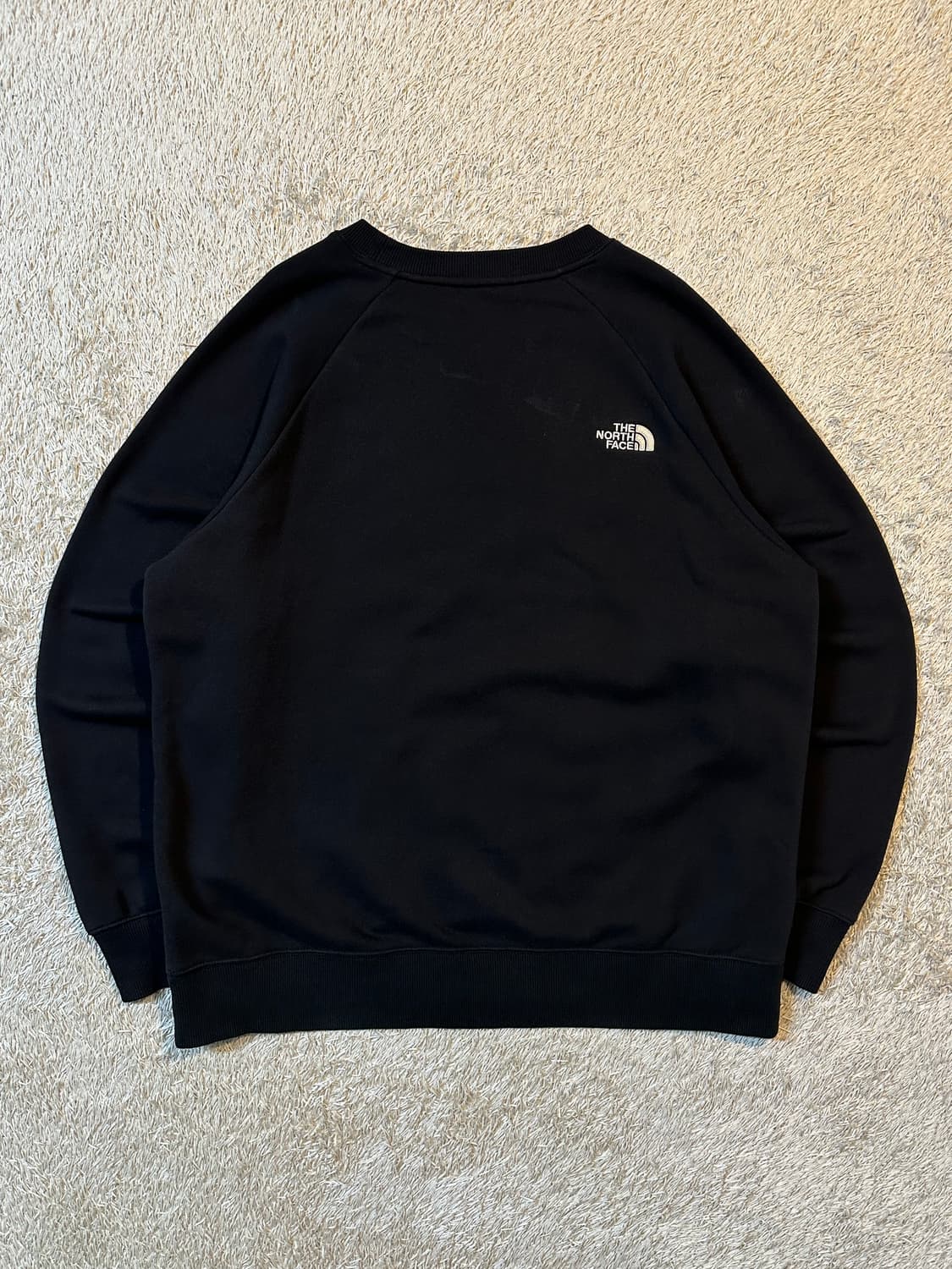 노스페이스 로고 맨투맨 블랙 상품이미지3