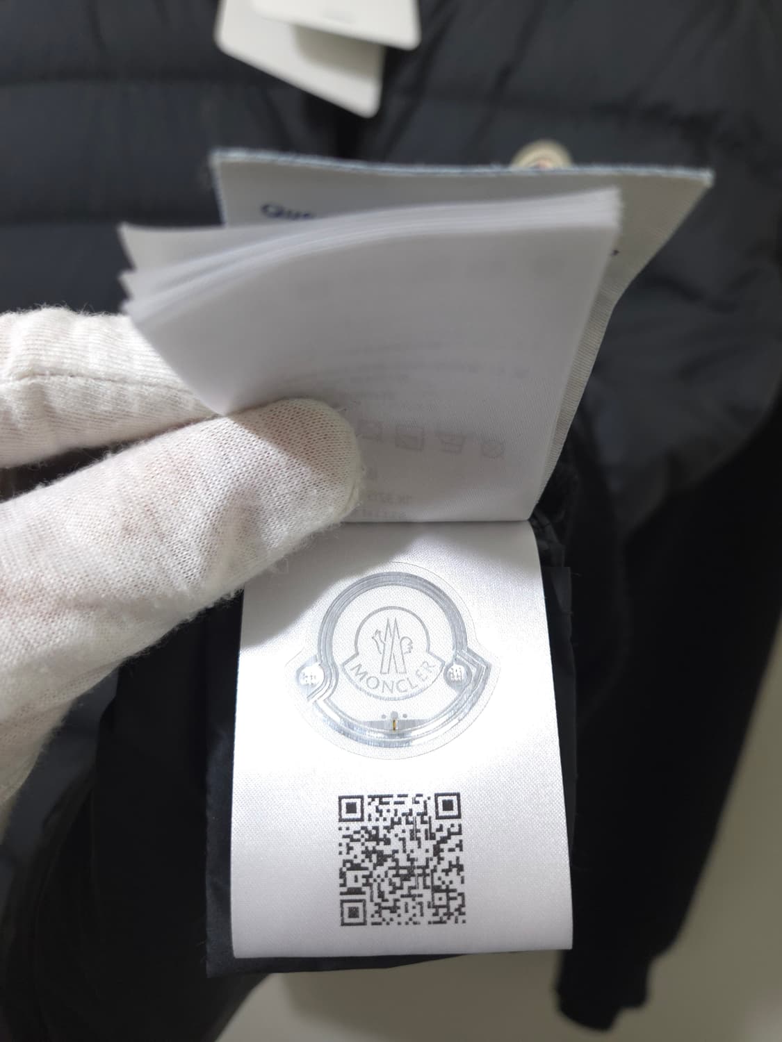 [새상품, 26SS] 몽클레어 니트패딩 XL Size 상품이미지7