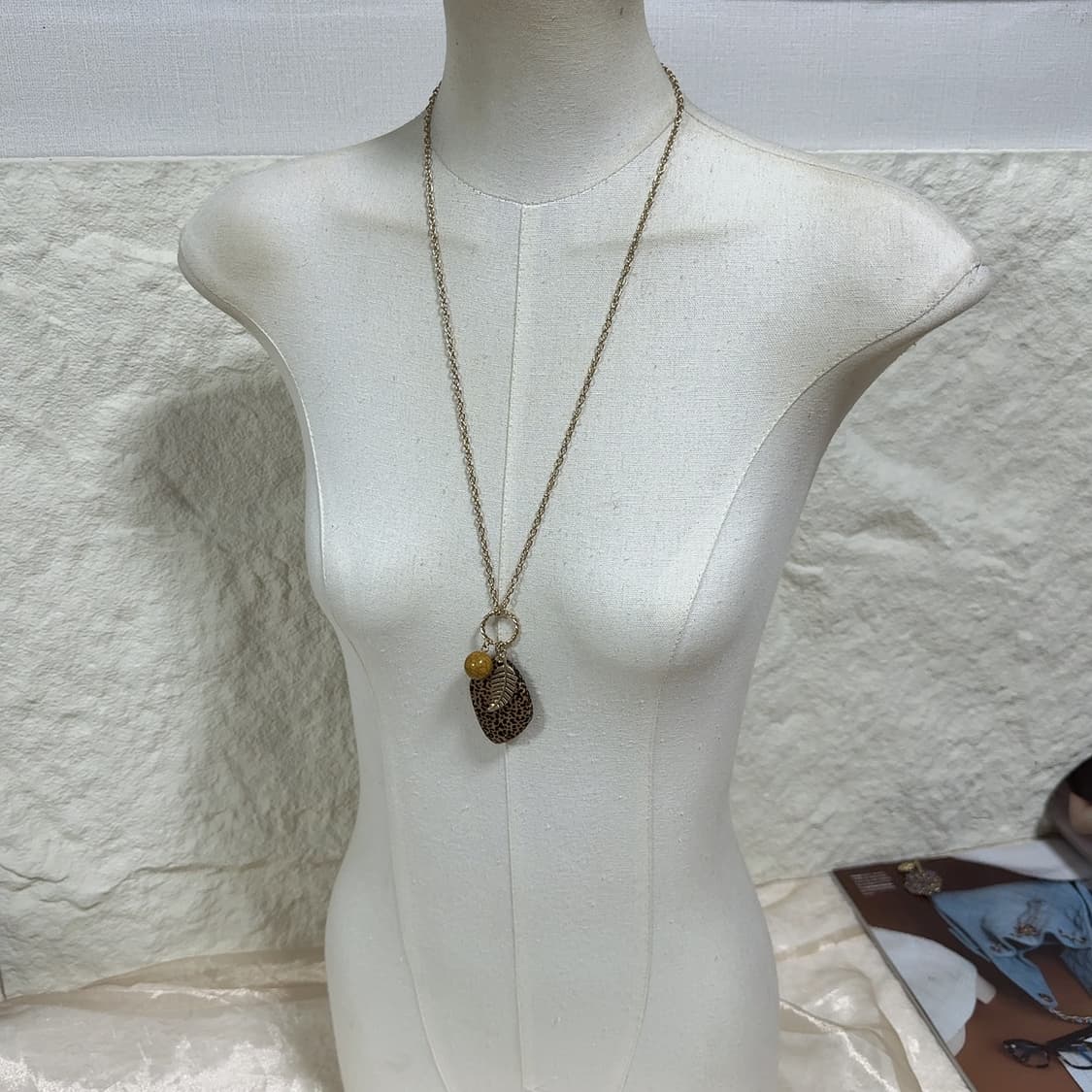 빈티지 Cato1946 레오바드 우드 메탈 오리엔탈 목걸이 상품이미지1