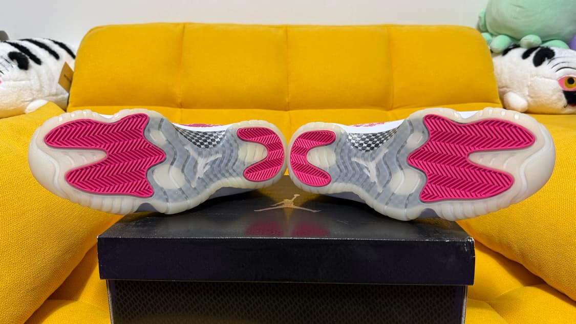 조던11 분뱀(265) 새상품 상품이미지4