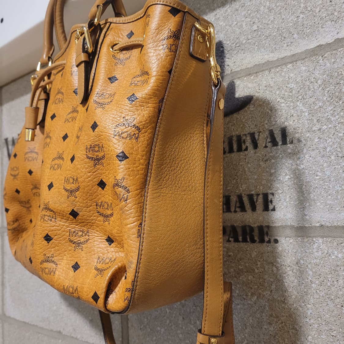 MCM 비세토스 토트백 상품이미지3