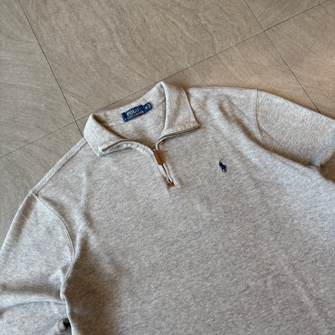 폴로 정품 최신라벨 그레이 반집업 니트 상품이미지2