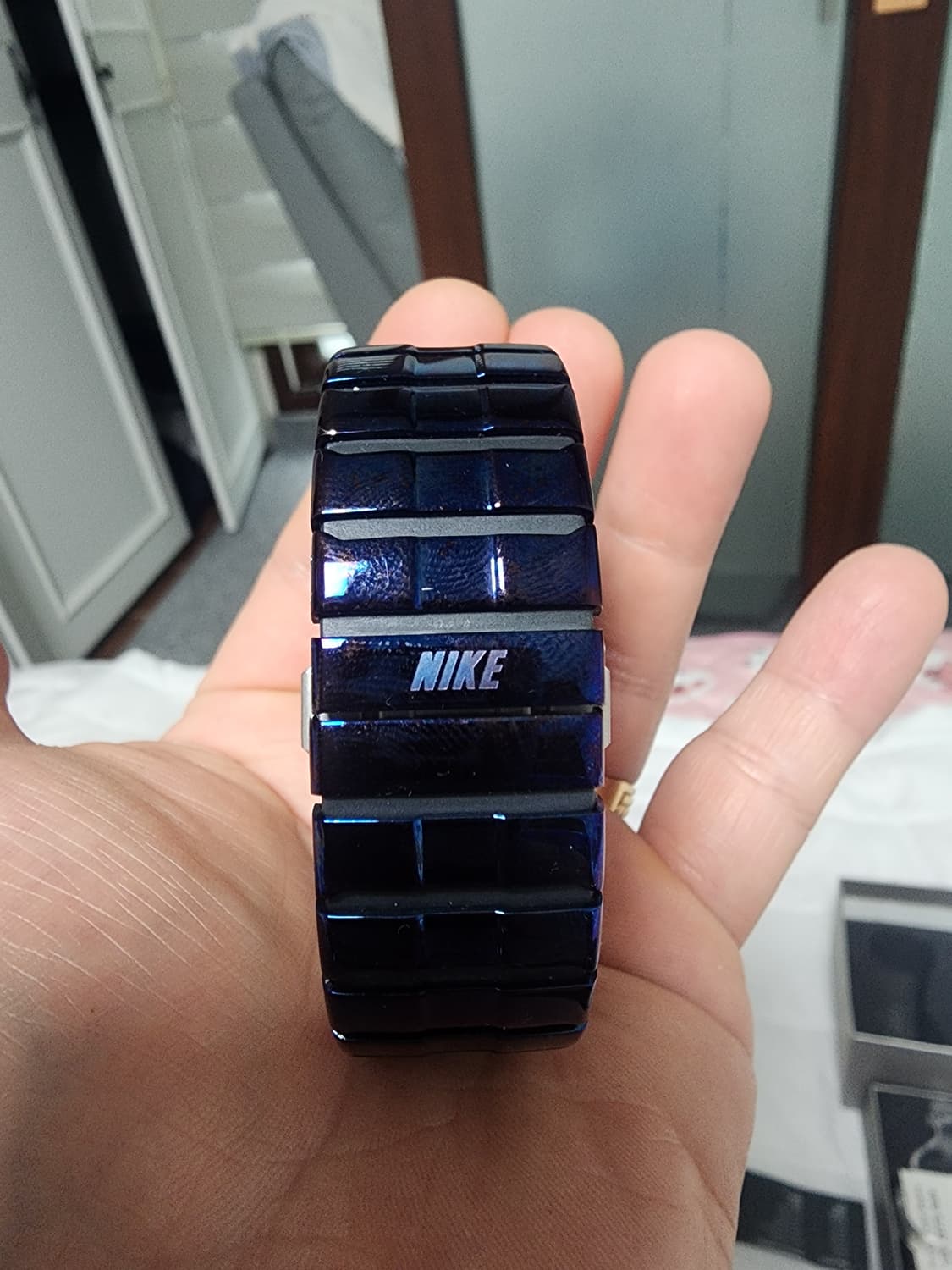 나이키 아이언맨 시계로 불리우는 d라인 상품이미지3