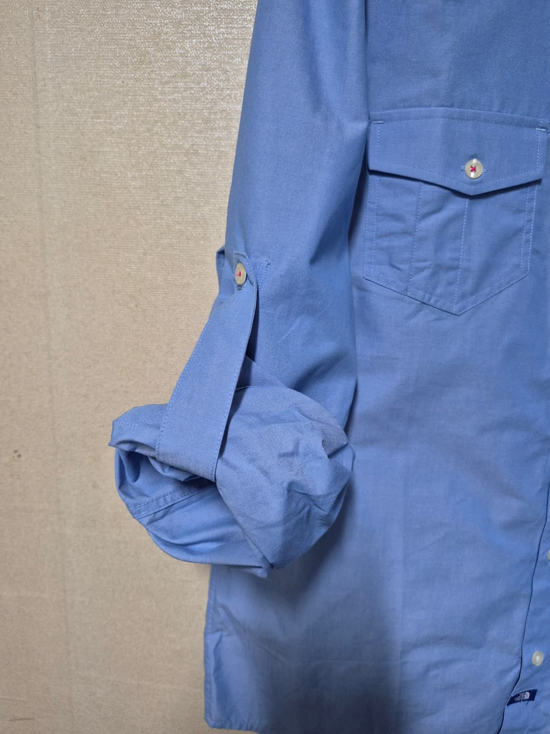 새옷 노스페이스 소매롤업 셔츠 상품이미지4