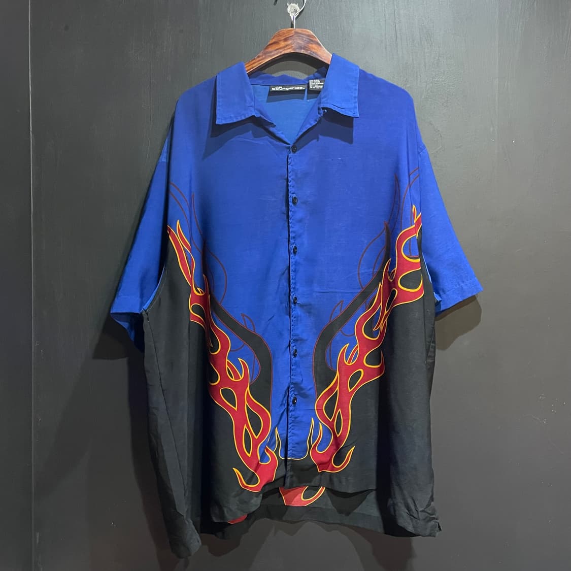 no boundaries frame shirt 후루츠패밀리