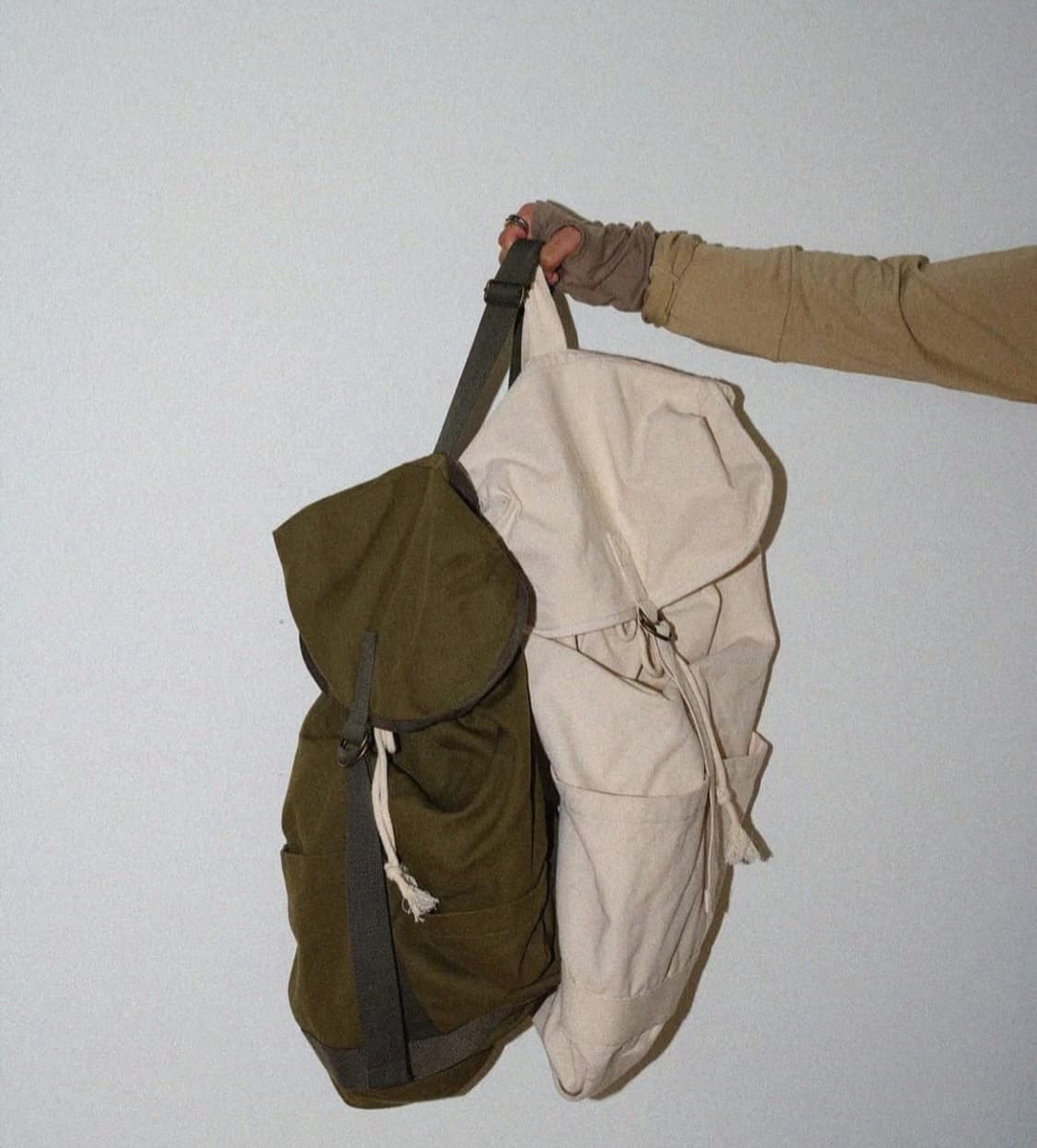 뉴치프시크 가방 카키색 상품이미지1