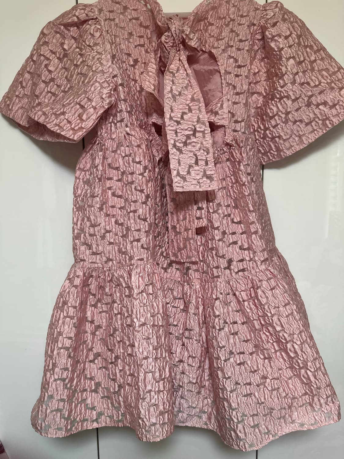 핑크 엠보싱 퍼프 오간자반팔 미니 원피스 상품이미지8