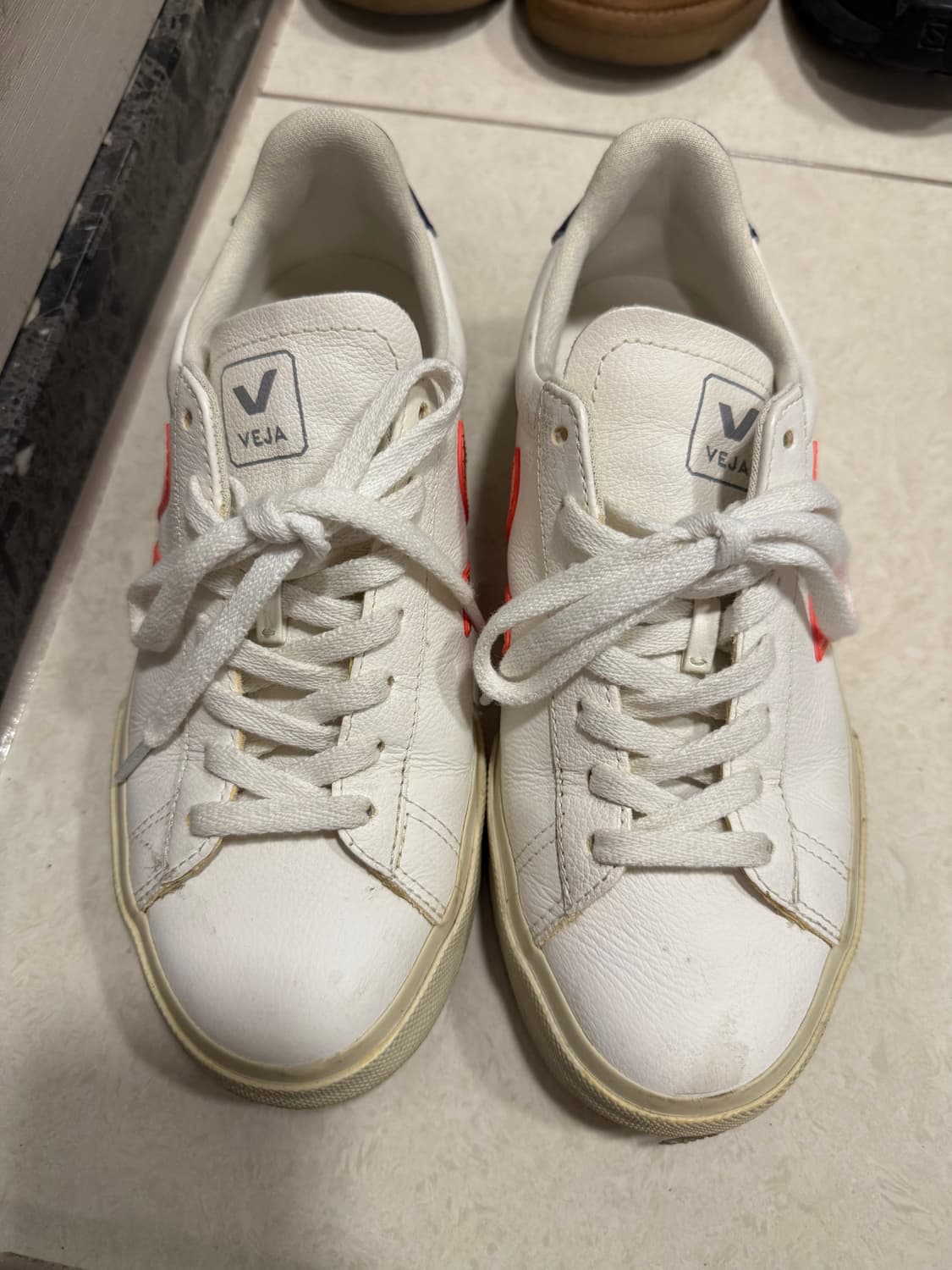 Veja 베자 캄포 스니커즈 240 상품이미지1