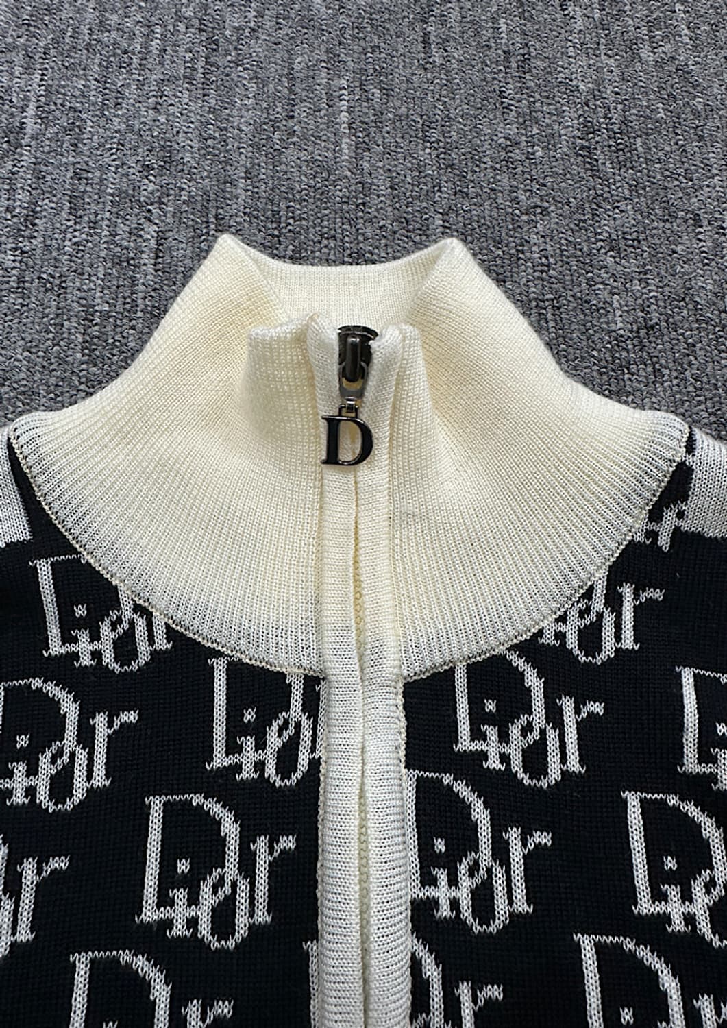 크리스찬 디올 니트 집업  상품이미지3