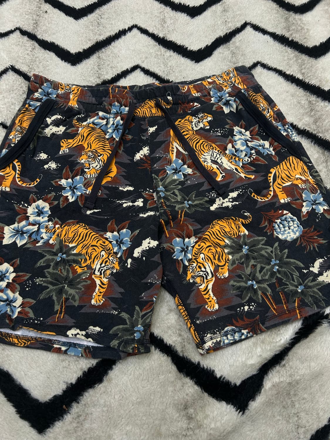 [XL]H&M 타이거즈 코튼 반바지 상품이미지2