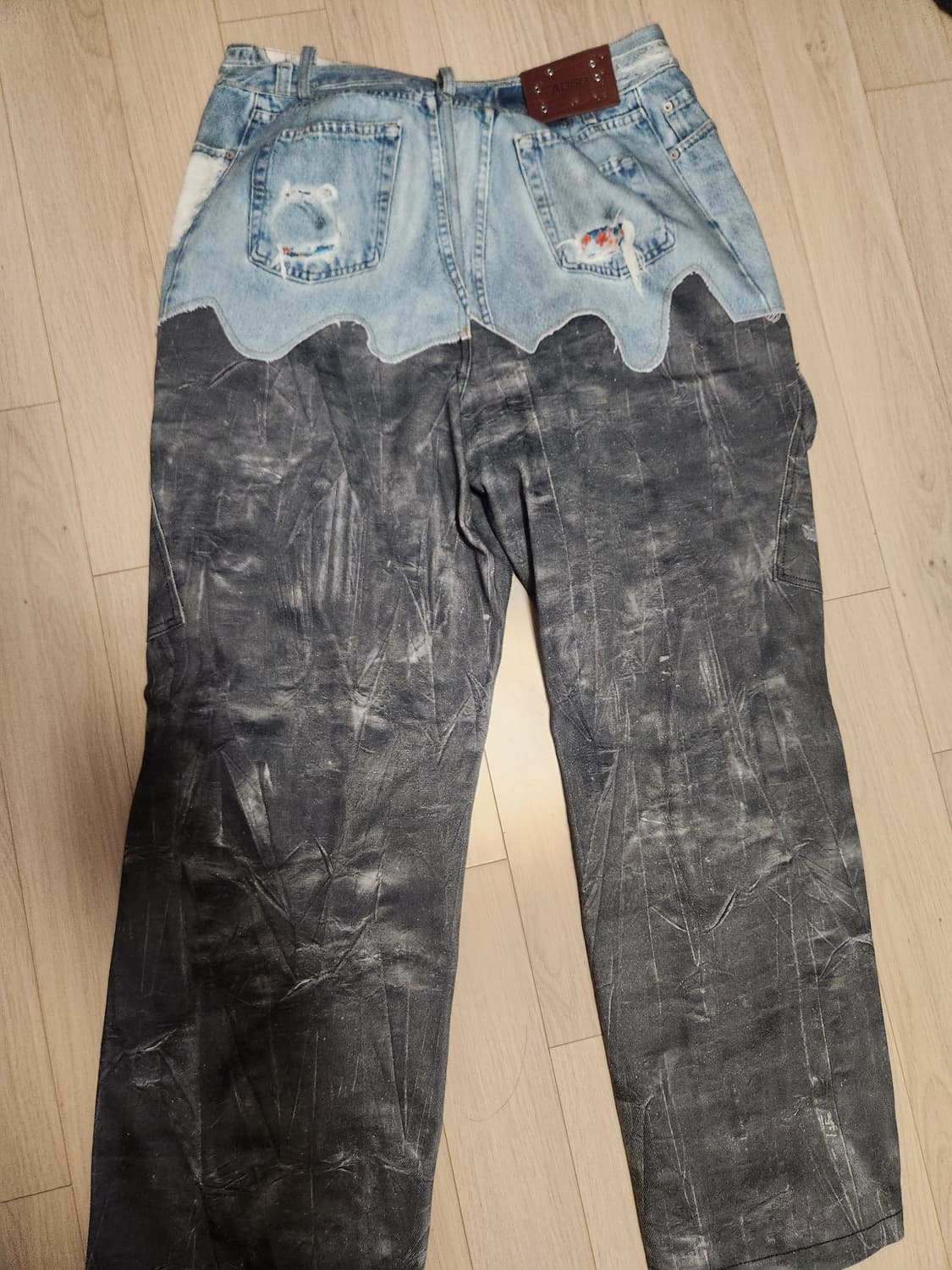 앤더슨벨  포우데님 스크래치 레더  프린티드 카고 팬츠 상품이미지7