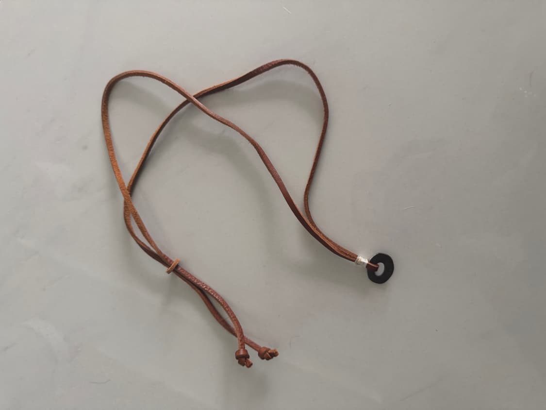 빈티지 레더 스트랩 우드 디스크 목걸이 상품이미지1