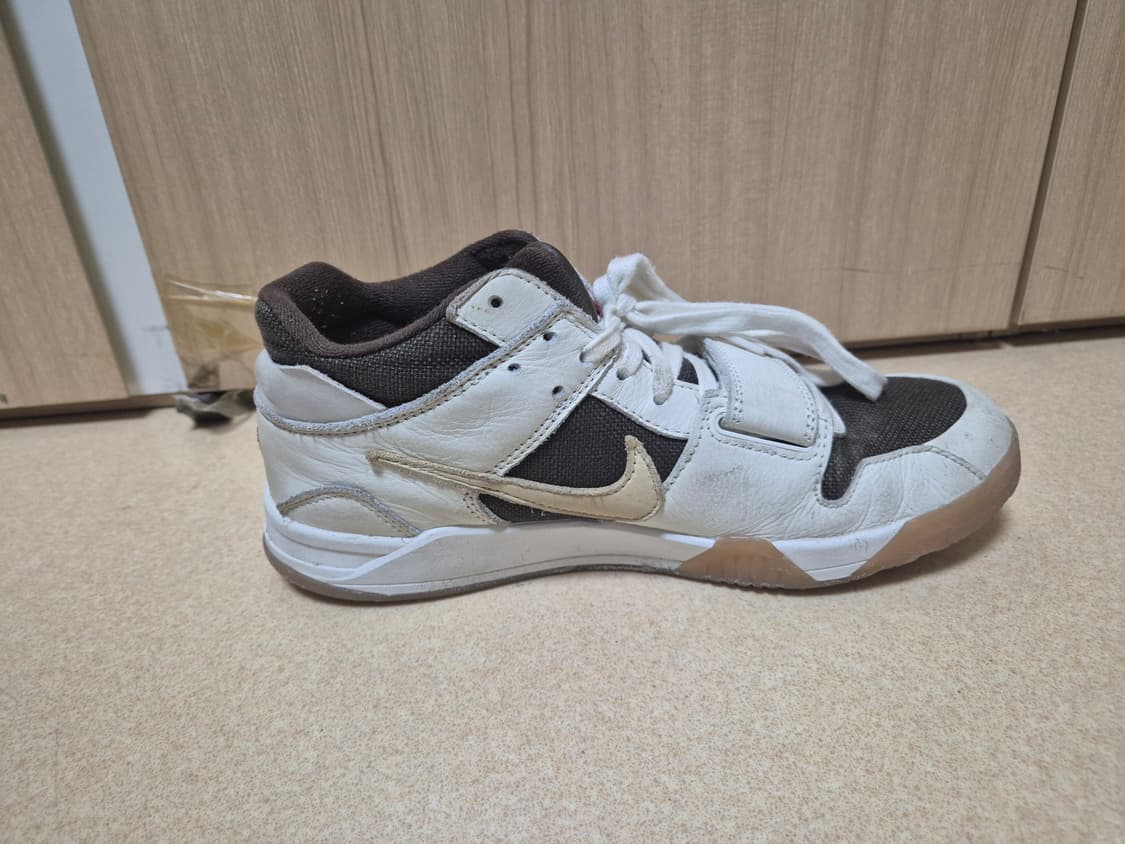 조던 x 트래비스 스캇 점프맨 잭 TR 세일 앤 다크 모카 상품이미지3