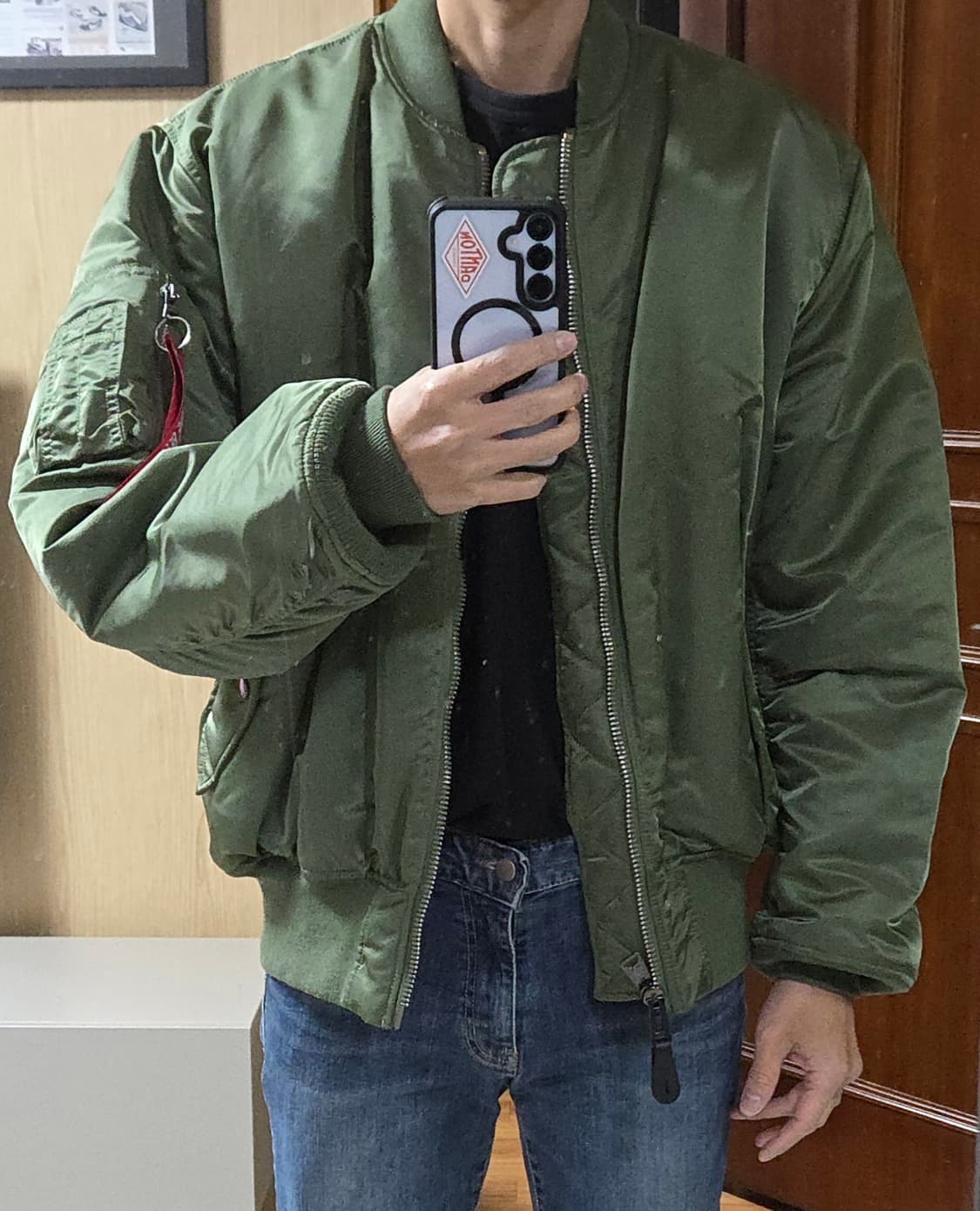 (착샷) 알파인더스트리 ma-1 세이지 봄버 상품이미지6