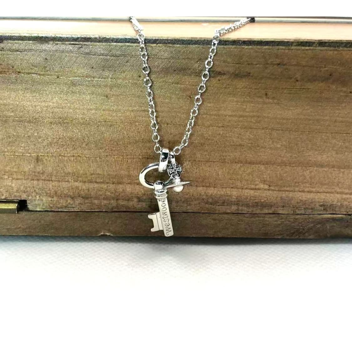 비비안웨스트우드 아카이브 열쇠 orb 팬던트 목걸이 상품이미지1