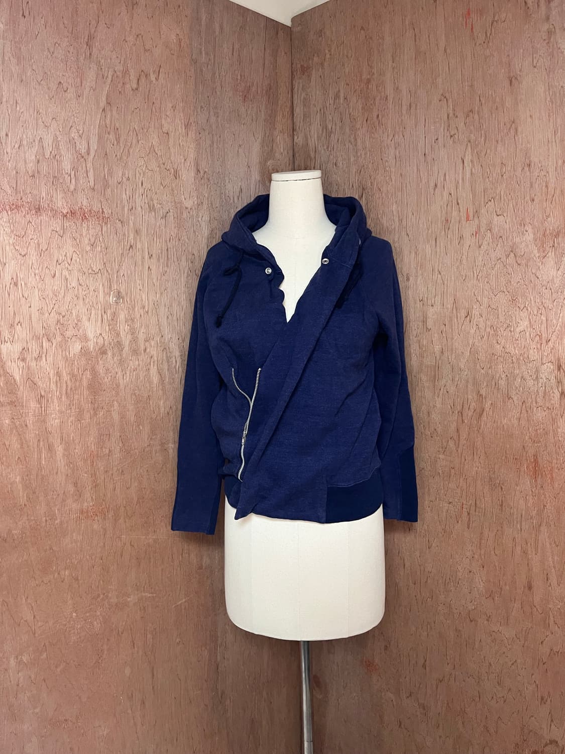 토가 풀라 언밸런스 지퍼 후디 상품이미지2