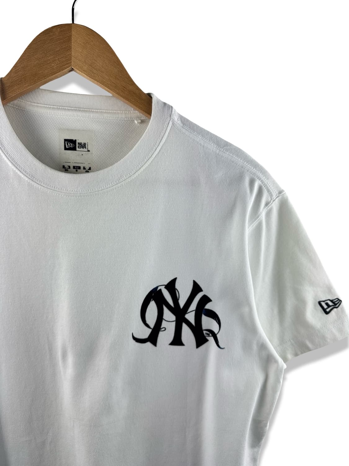 방탄소년단 x MLB x 뉴에라 블랙스완 반팔티1926 상품이미지3