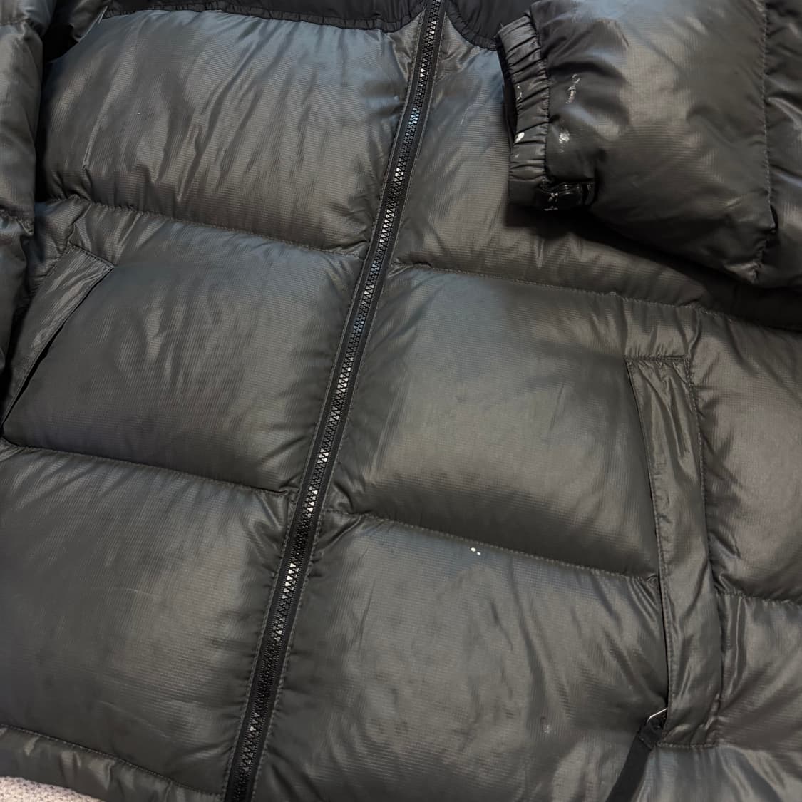 노스페이스 700 그레이 눕시 패딩 상품이미지2