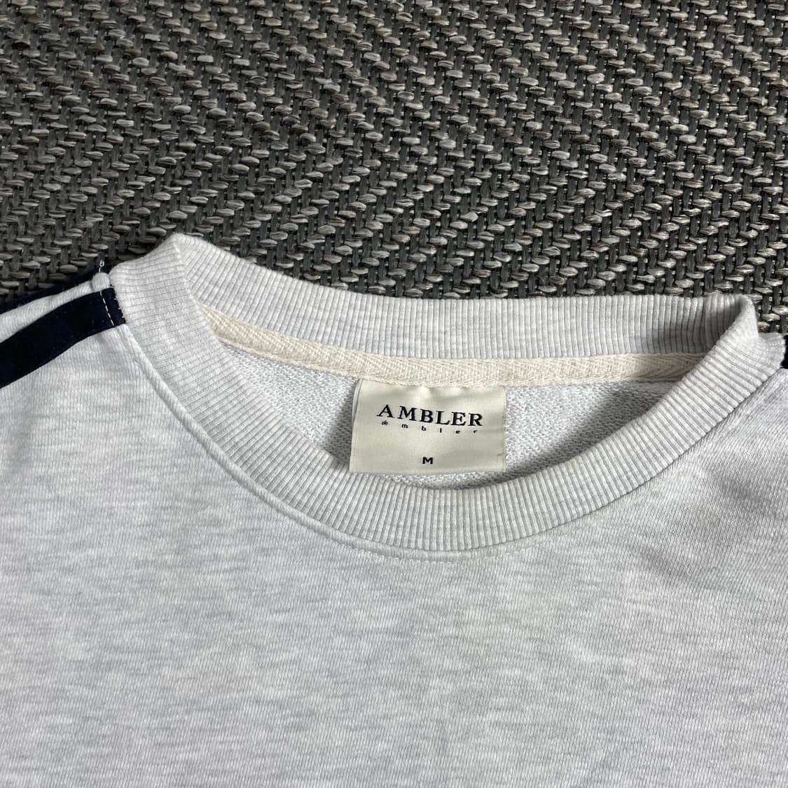 엠블러 빅로고 크롭 스웻 맨투맨 그레이 y 4286 상품이미지5