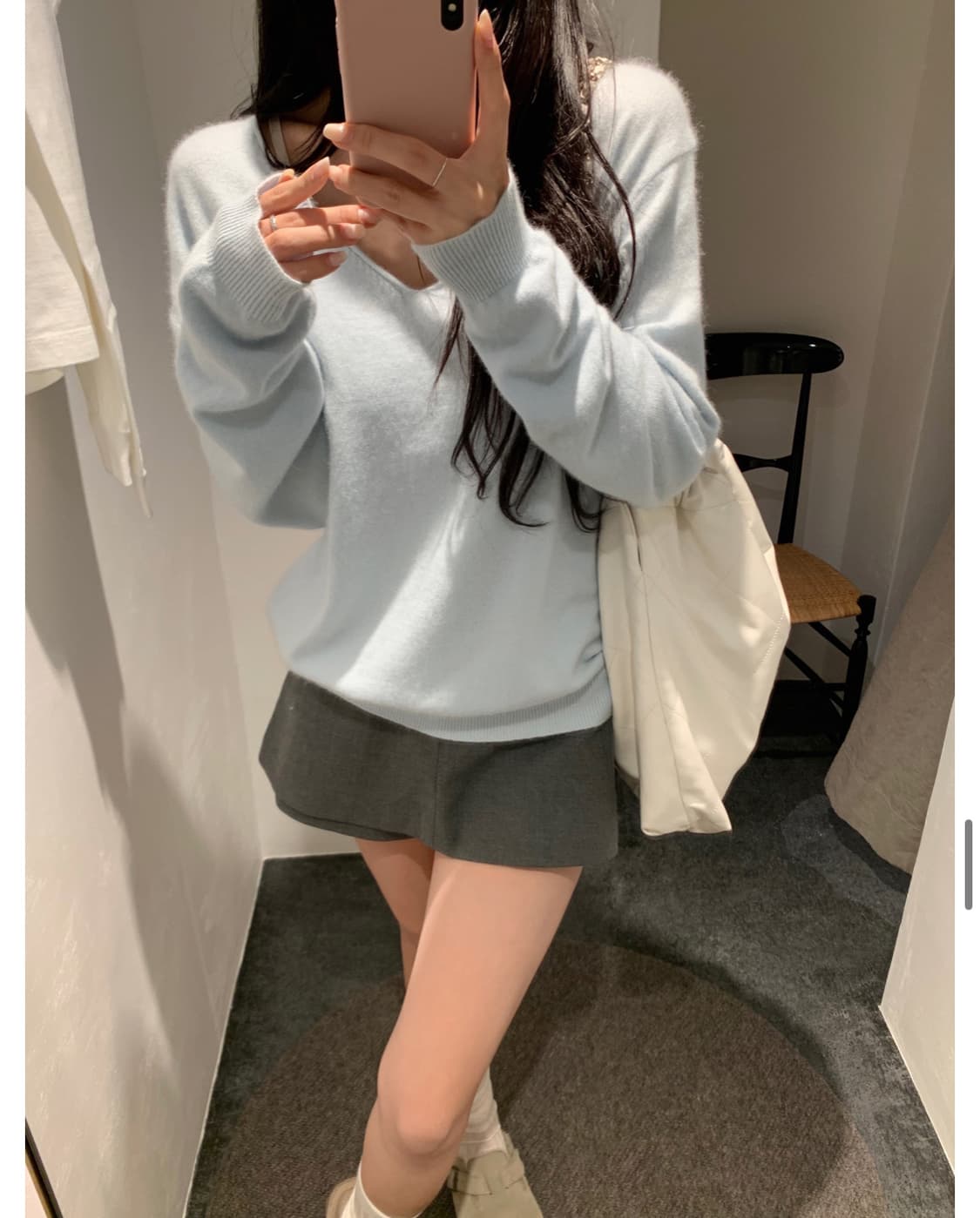 리즈 leeds 미우 브이넥 니트 (스카이블루) 상품이미지3