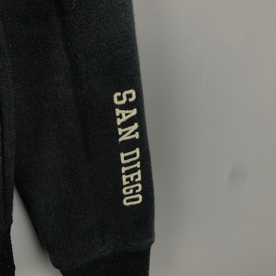 후아유 y2k 와투케 블랙 후드집업 상품이미지5