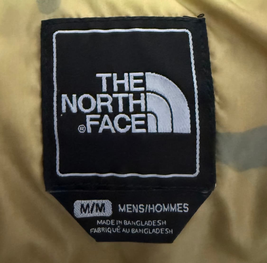 노스페이스 카모 센터로고 눕시 700 패딩 상품이미지3