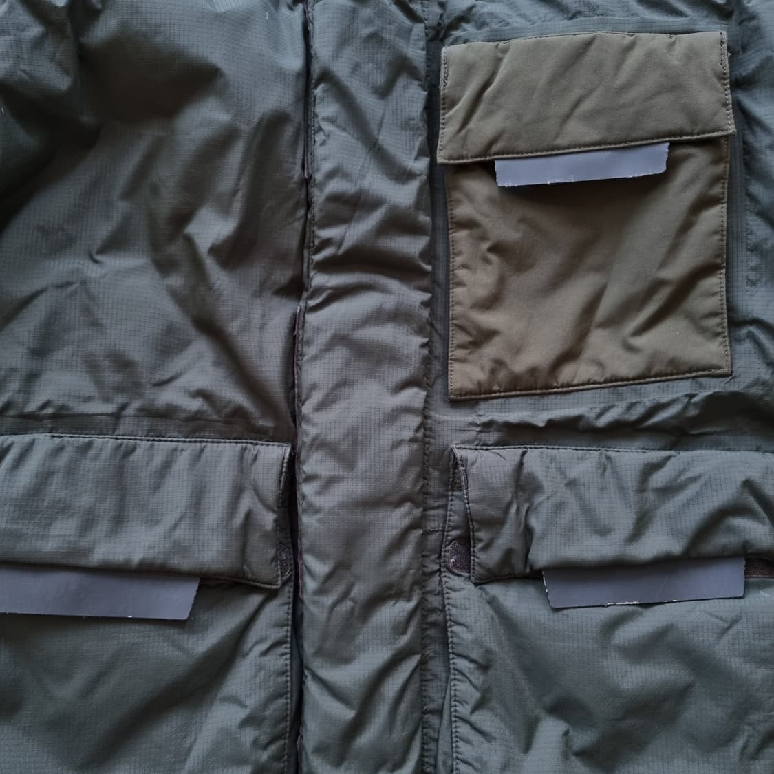 노스페이스 700 폴라 다운패딩 카키  상품이미지5