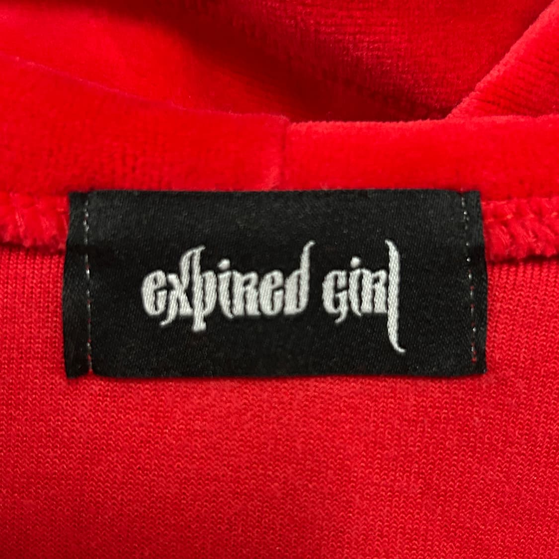 익스파이어드걸 벨벳 플레임 크롭 후드집업 레드 상품이미지6