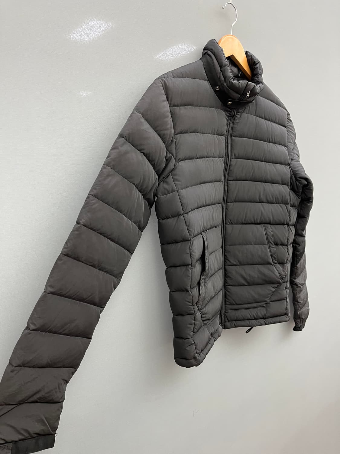 CP컴퍼니 경량패딩 상품이미지2