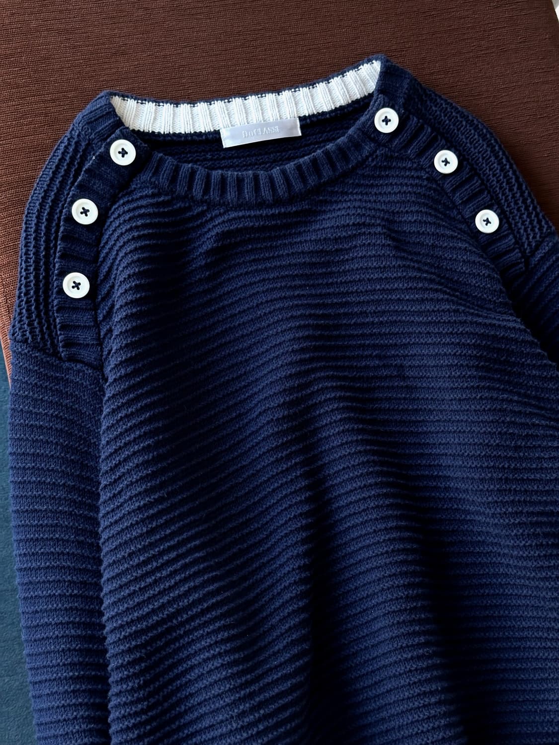 Middle gauge design shoulder knitted top 상품이미지9