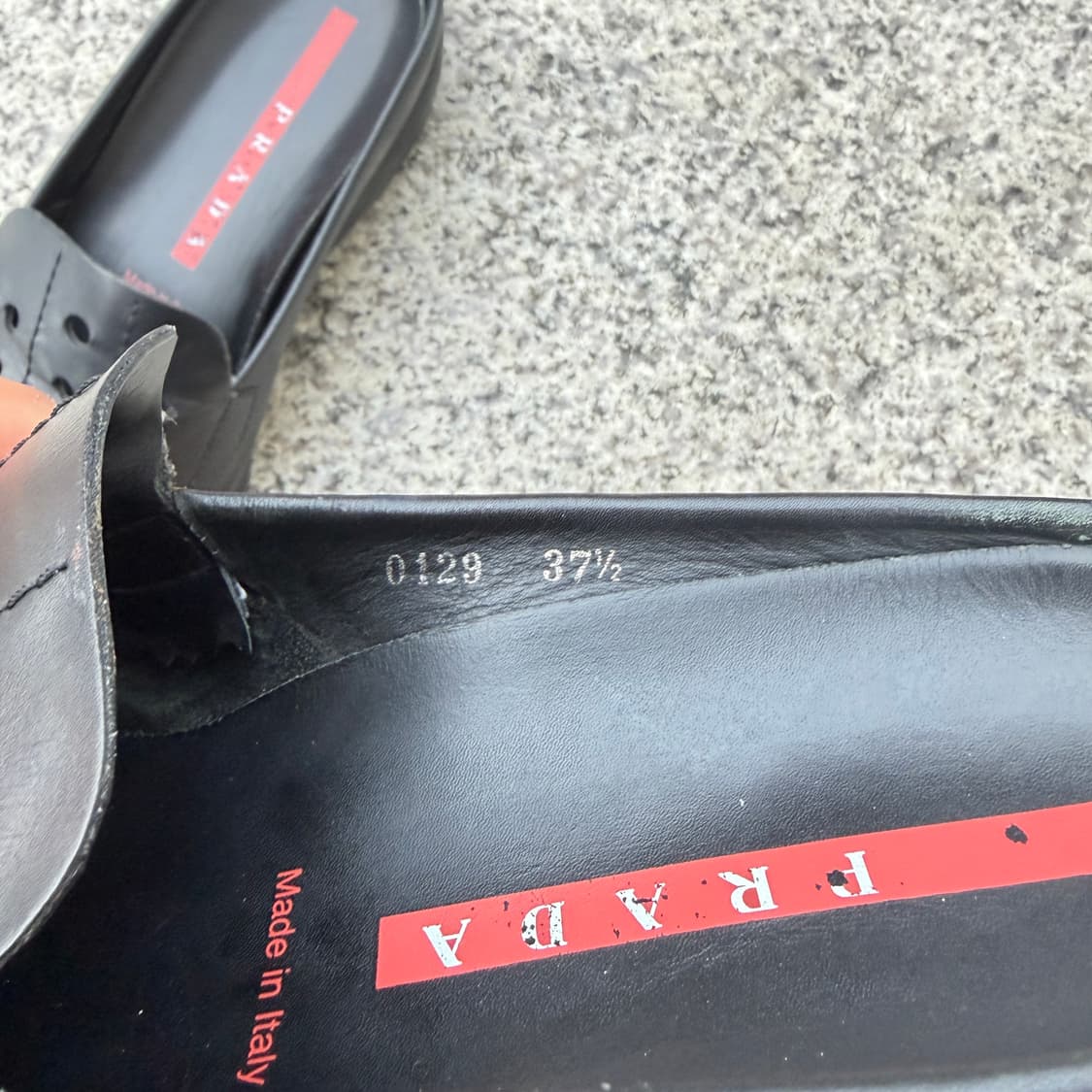 프라다 스포츠 펀칭 레더 홀 슬립온 로퍼 37.5 상품이미지5