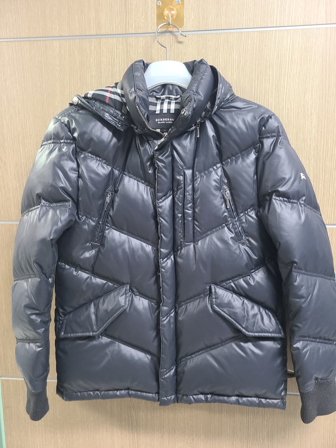 버버리 블랙라벨 후드 패딩 상품이미지1