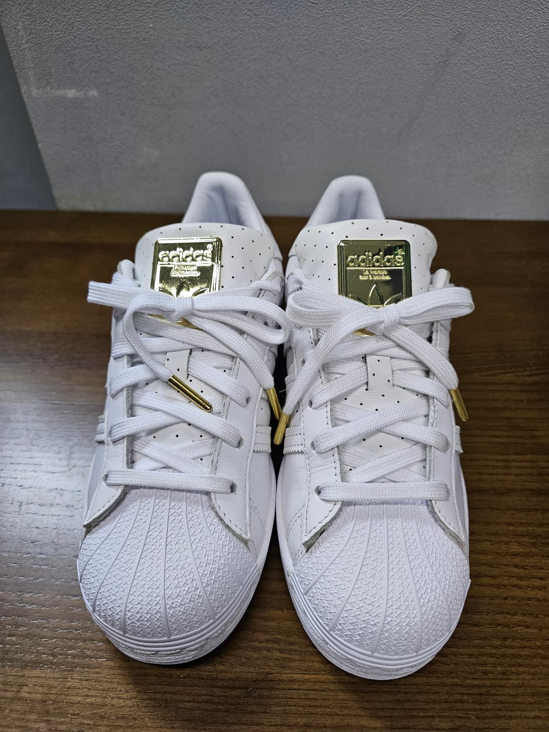 아디다스 슈퍼스타 금장 트리플화이트 상품이미지3