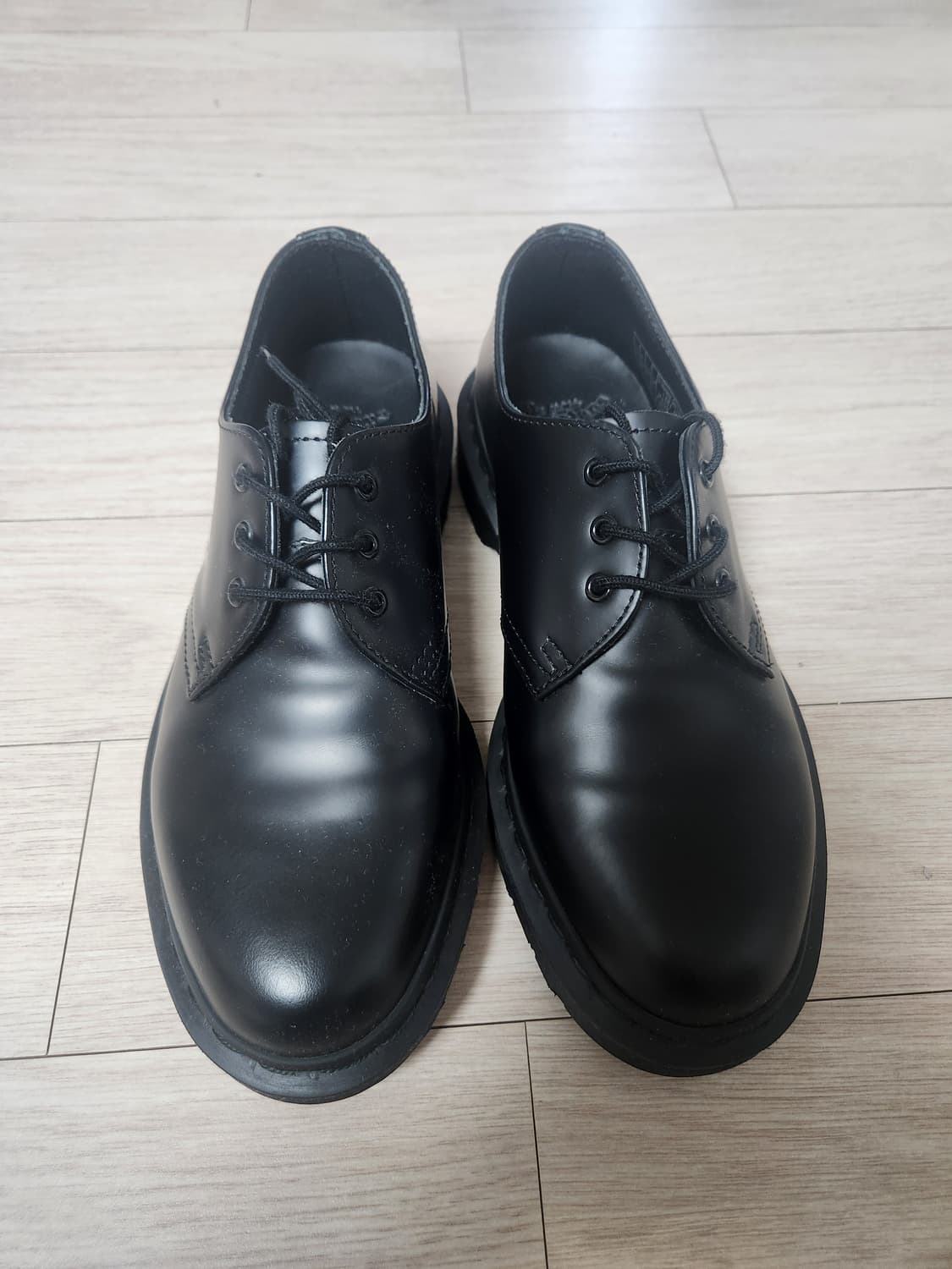 닥터마틴 1461 모노 UK4 230사이즈 새상품 상품이미지1