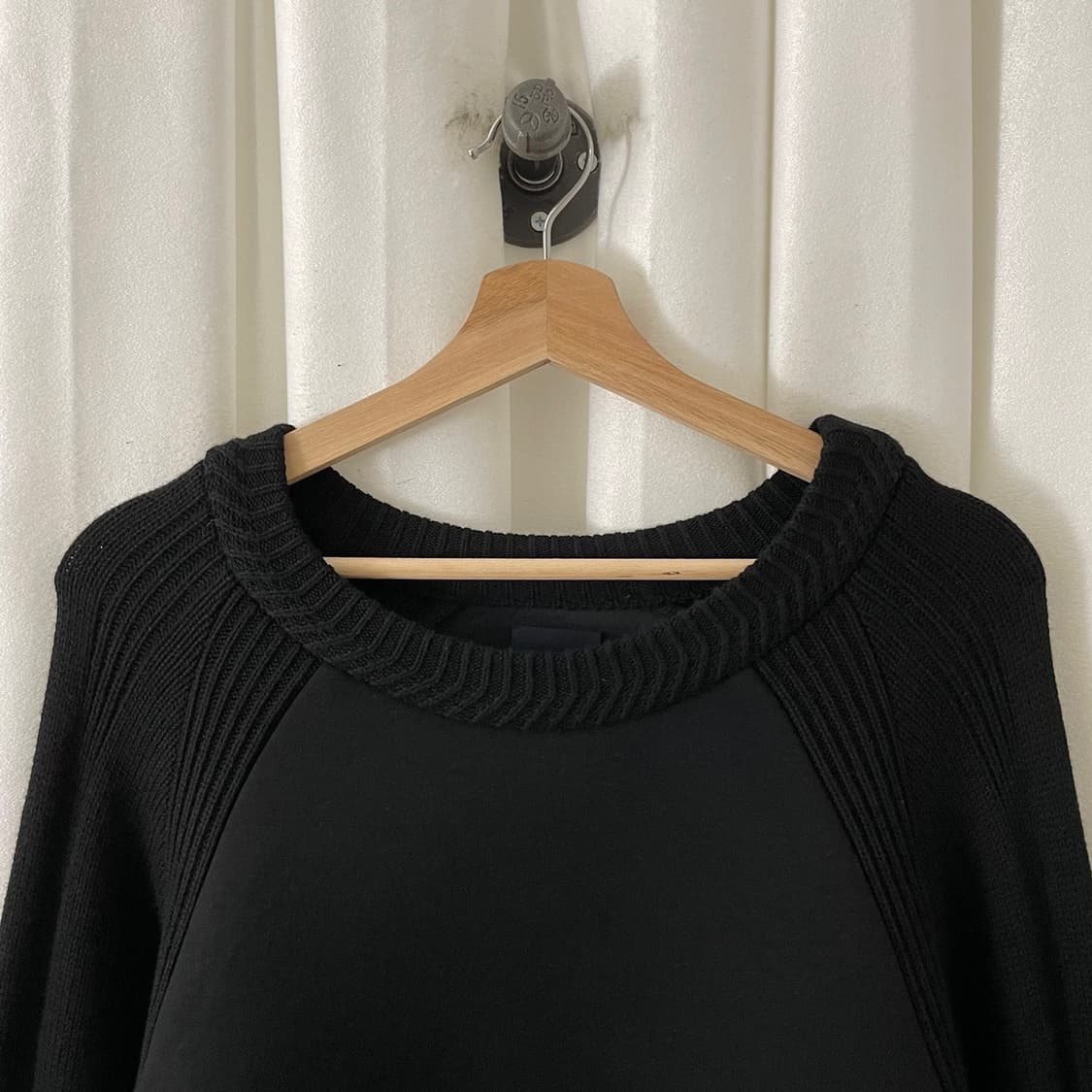 준지 블랙 니트 맨투맨  상품이미지3